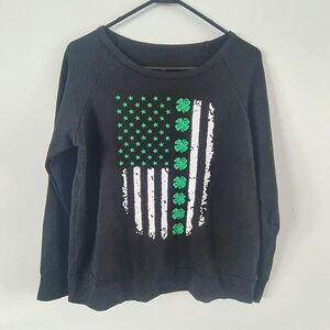 Chic Black and Green Graphic Women's Sweater